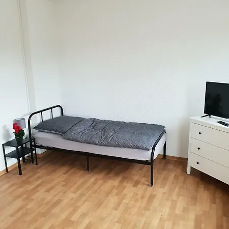 Apartment Montaix